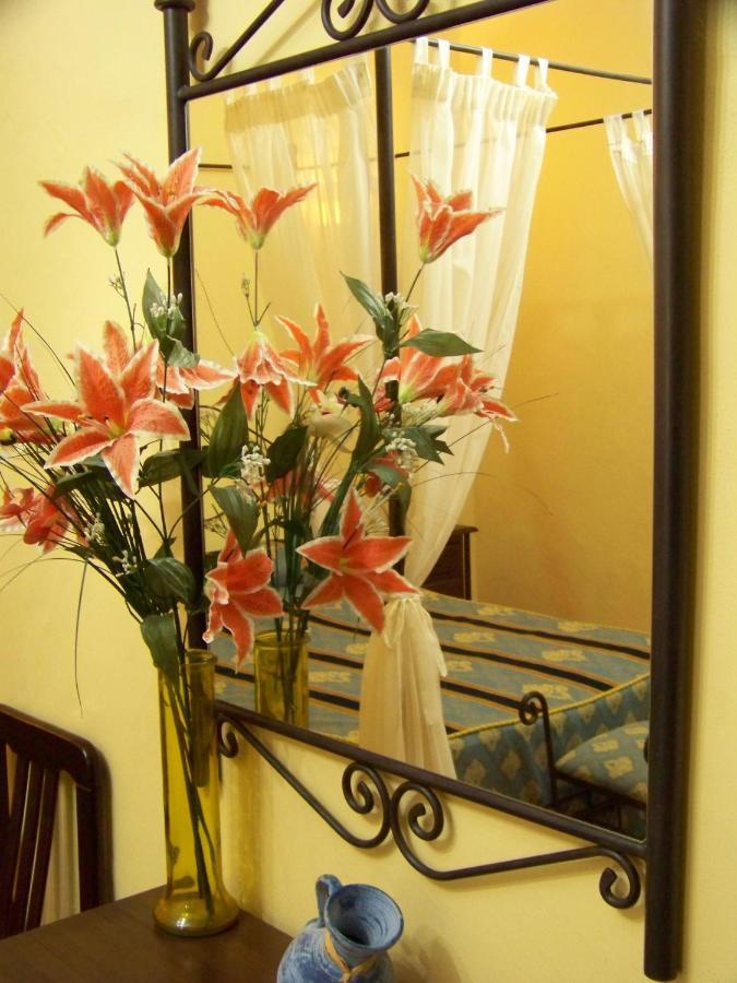 Hostal El Lirio Bollullos Par del Condado Zimmer foto