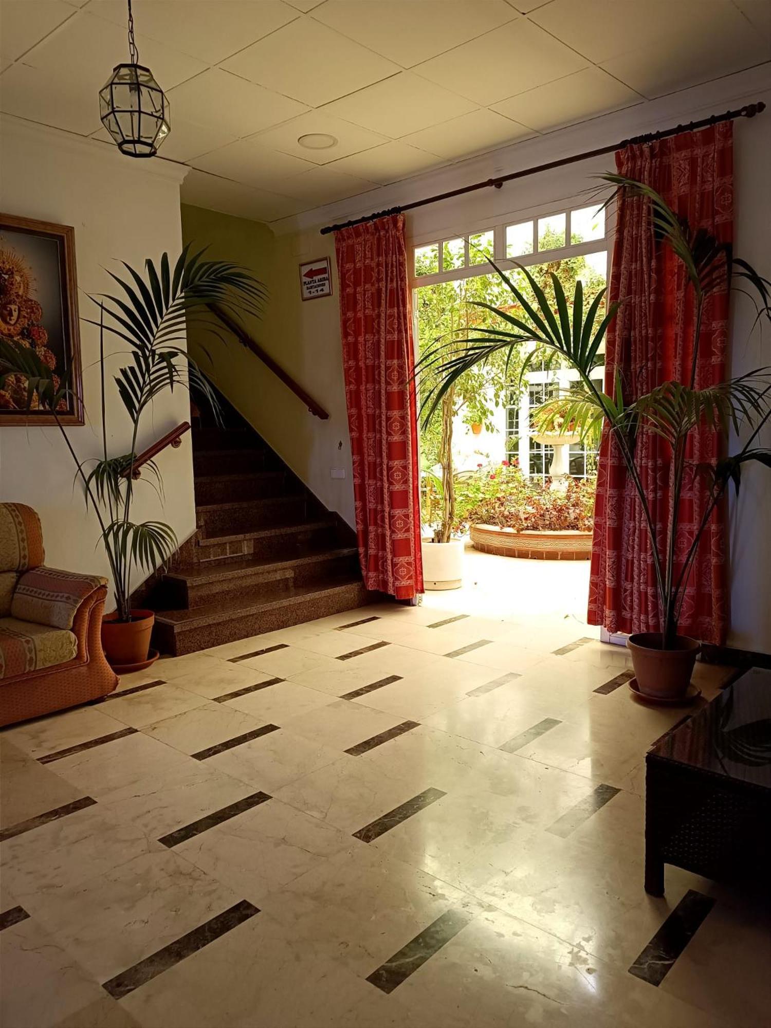 Hostal El Lirio Bollullos Par del Condado Exterior foto